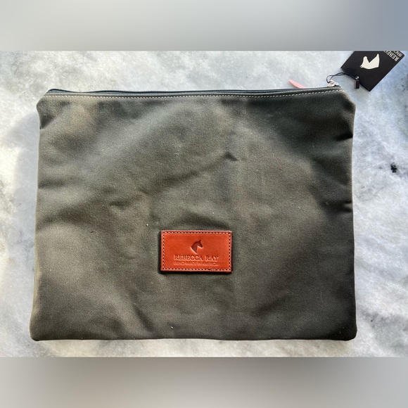 Rebecca Ray equestrian pouch horse equine laptop computer iPad storage office - Picture 3 of 5